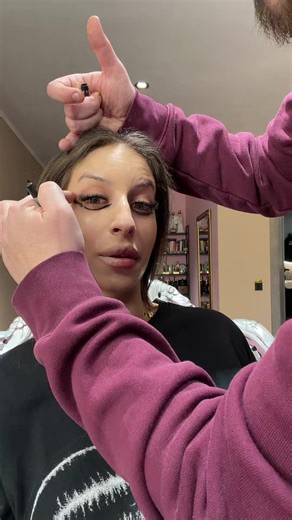 supărat rău de tot 🤣🤣🤣chiar a avut the audacity să creadă ca iese bine