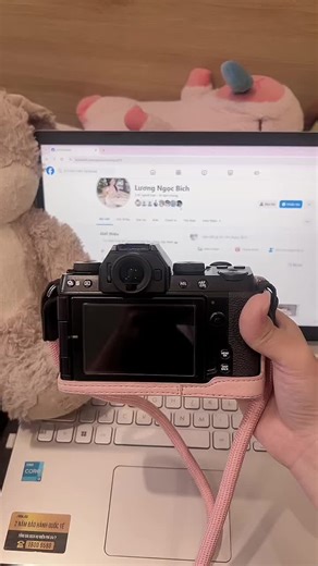 Mặc kệ ip17 thứ khiến chị em mình say đắm vẫn là chiếc fuji Xs10 siêu xinh này 😚! Thả ngay 1 (.) nếu không muốn bỏ ra nhiều tiền vẫn có những bức ảnh hoàn hảo với các em máy fuji và canon siêu ngon bổ rẻ nhaaa 💕💐📸📸📸#fuji #xs10#xuhuong #trending #Fujifilm