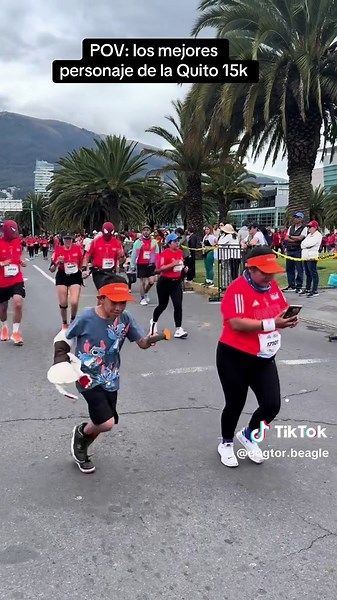 Los mejores oersonajes de Quito 15K #quito15krace #quito #15k #running #unicornio #terno #spiderman #carreras #corredores #dogtorbeagle #fypシ゚ #paratiiiiiiiiiiiiiiiiiiiiiiiiiiiiiii