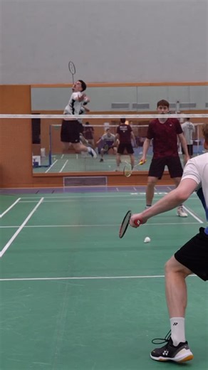 Deutscher Badminton-Verband (DBV) | What’s more impressive?🧐 The smash or the Defense?💥🏸 Follow us for more badminton content of team 🇩🇪 #badmintondeutschland #badminton #dbv | Instagram