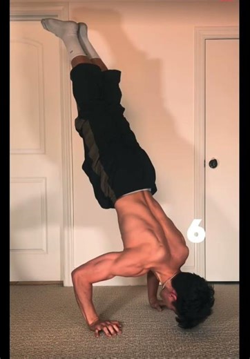 Handstand tutorial ￼ in just three steps
