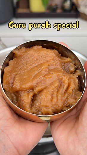 Happy Guru Purab 🙏 Kada prasad recipe : 1 cup ghee 1 cup aata 1 cup sugar 2.5 cups water | kada prasad, aate ka halwa, guru purab recipes, guru nanak jayanti recipes | | Barkha's Cookbook