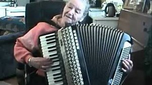 Nozie - 161 - Rut Sin de Ruse-Red red are the roses Chords - ChordU