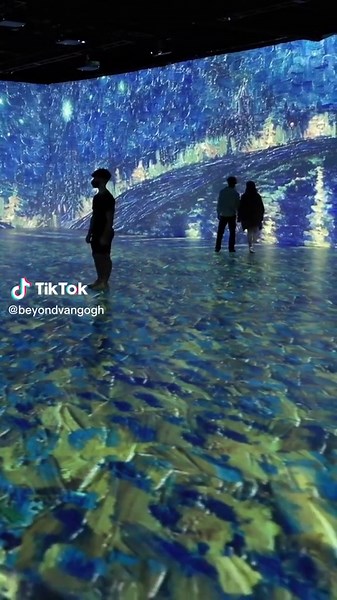 Get drawn in with awe-inspiring visuals and soothing audio at Beyond Van Gogh! 🌻 #fyp #immersiveexperience #beyondvangogh