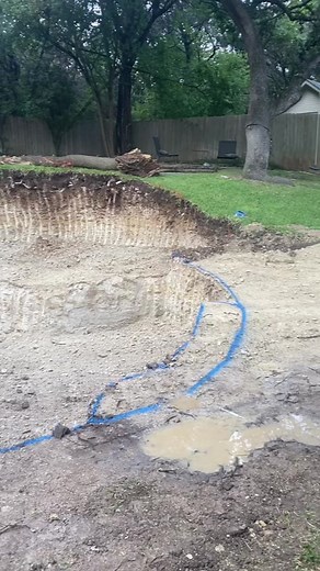 Custom Pool with Spillway Spa Ideas and Design