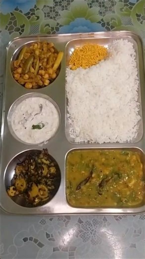 ଦହି ନଡିଆ ସହିତ ଶାଗ ଡାଲି କିଏ ଖାଇବ ଆସ #The Odia Kitchen Diaries #🍀🌹🥥🍀🌹