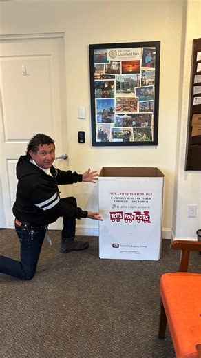 🎁 Toys for Tots Drop-Off at Litchfield Park City Hall! 🎁 Help us make the holidays brighter for children in need! A Toys for Tots donation box is now located inside Litchfield Park City Hall. Community members are encouraged to drop off new, unwrapped toys during regular business hours. ✨ About Toys for Tots Founded in 1947 by the U.S. Marine Corps Reserve, Toys for Tots began with a simple idea: give hope to children by providing a new toy during the holiday season. What started as a small ac
