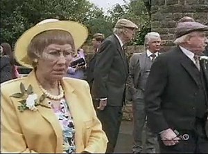 Last of the Summer Wine S24/E5 - Peter Sallis • Frank Thornton • Burt Kwouk • Thora Hird • Dora Brya