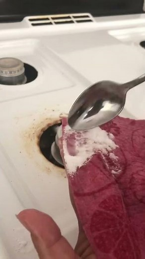 How to clean stains off white stove top