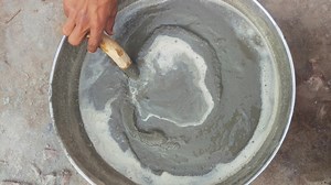 Everyone will be buying quick-setting cement for an easy-to-make outdoor project