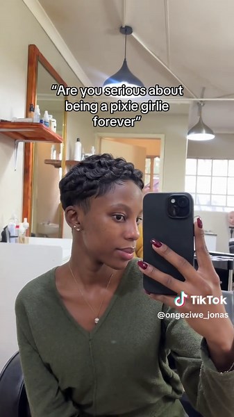 Signature Pixie Haircut Tutorial for Stunning Looks