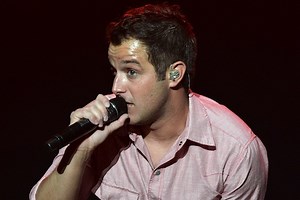 Easton Corbin Calls Kissing Scene in 'Clockwork' Vid Awkward