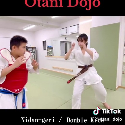 【Nidan-geri / Double kick】 ① Low kick High kick ② Low kick Middle kick ③ Combination 1.2→Low kick→1.2→Double kick Fighters🥋 Kanon Ymashita 大谷道場 練習風景 二段蹴り ① 下段回し蹴り 上段回し蹴り ② 下段回し蹴り 中段回し蹴り ③ コンビネーション 1.2→ロー→1.2→二段蹴り #真国際武道空手道協会 #ibka #大谷道場 #二段蹴り #nidangeri #空手試合 #空手ガール #つよかわ女子 #空手キッズ #習い事教室 #amagasaki #稲葉荘 #fullcontactkarate