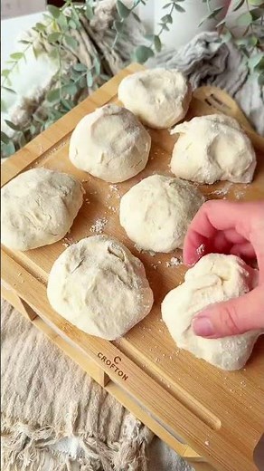 Petits Pains Maison à l'Airfryer 🥖 Moelleux avec seulement quelques ingrédients !