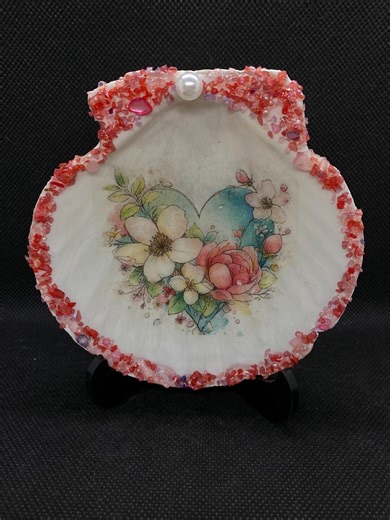 Floral Heart Scallop Shell Decor Dish – Handmade Vellum Art Shell With Display Stand, Romantic Coastal Decor, Gift for Her - Etsy
