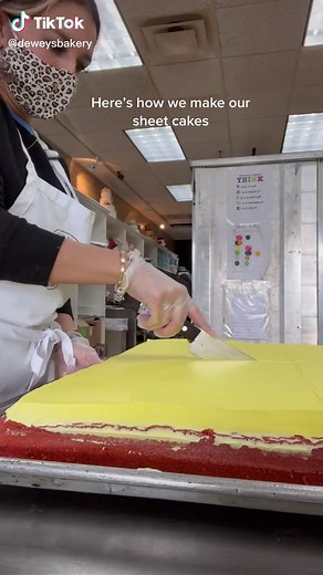 Pink Lemonade Sheet Cakes Recipe Tutorial