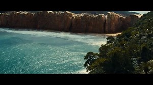 دانلود فیلم Old 2021 با زیرنویس فارسی چسبیده