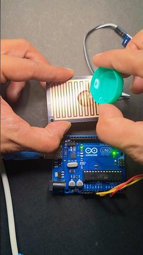 Arduino Rain Sensor Demo #arduino #pythonanddjangofullstackwebdeveloper #arduinoproject