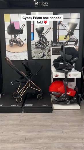 Cybex Priam One-Handed Fold: Easy and Convenient!