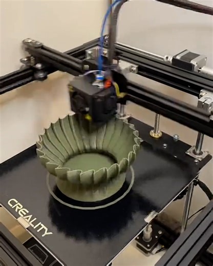 776K views · 895 reactions | Using a 3D printer to make vases  | Do It Yourself | Facebook