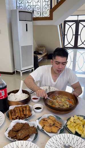 Kumain knba ng Lunch? Ndi pa? Pdlhan kta! | Christian Merck Grey