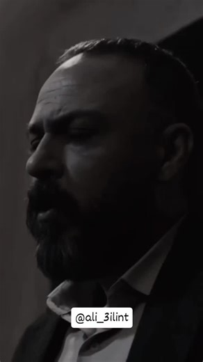 ‎علی سایلنت‎ on Instagram‎: "This viral video captures a man repeatedly attempting to flee a pursuing Belgian Malinois through a kennel gate, creating a comedic "infinity loop" as the dog's relentless energy traps him in a cycle of evasion, filmed at what appears to be a dog training facility. , an account specialising in absurd, decontextualised human moments, the clip amassed over 8 million views and 34,000 likes within weeks, highlighting the breed's renowned stamina—Belgian Malinois can sust