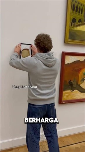 Menjahili Pecinta Seni