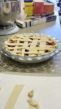 Let's Make a Strawberry Rhubarb Pie