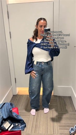 I’m in a phase where most my jeans don’t fit so I’ll be sharing tons of try ons! I have a master