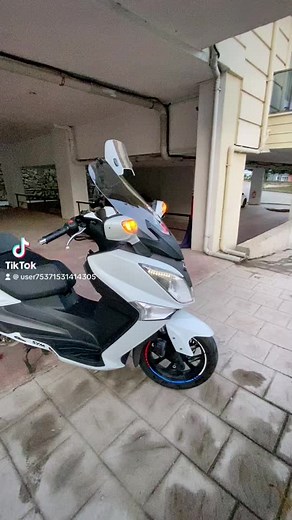 #sym #motorcycle #motocross #motorsport #maxiscooter #joymaxs250i #symjoymax250i #250cc #scooter