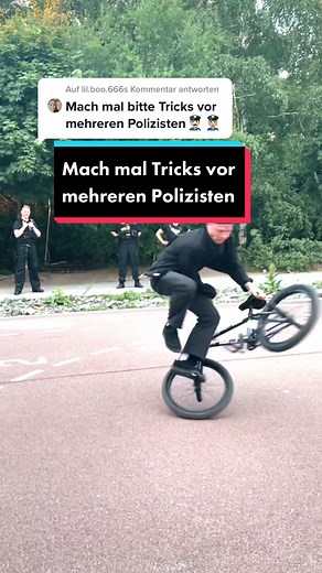 @lil.boo.666 antworten | Mach mal Tricks vor mehreren Polizisten👮🏻‍♂️👮🏼#chrisböhm 📸: @dennisbro_ #bmx #poizei #berlin #bmxflatland #cool