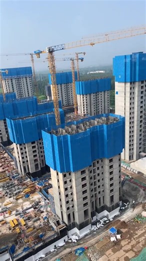 All-steel climbing scaffold, safe & efficient, one-time setup, auto-climbing, ideal for high-rise construction #chinafactory #scaffolding #highriseconstruction #constructionsite