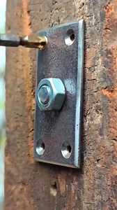 2.7K views | people use this technique to stretch the string! attach the bolt to the wood # | Casal Gambiarra | Facebook