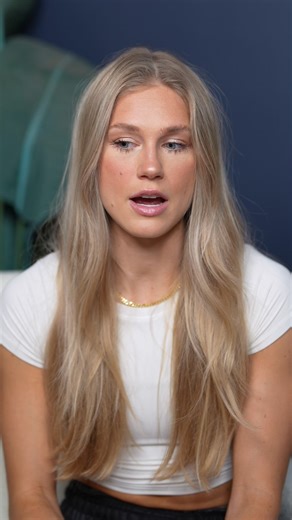 Mouth tape is the new sleep-hack everyone's talking about. 😴 Backed by science and proven by thousands, it's the upgrade your sleep routine needs. Mouth taping can help reduce snoring, prevent dry mouth, improve your jawline, and boost oxygen flow in your body. This leads to deeper, more restful sleep. While it may sound strange, mouth taping has real benefits backed by science. Whether you snore or just want better sleep, Dream Tape is designed to help you sleep longer and deeper. Get nights o