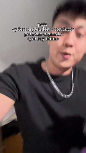 Chino al volante: Dembow y Memes en TikTok