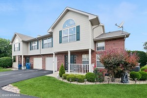 3749 W Glen Dr #1001, Alsip, IL 60803 - MLS 12407841 - Coldwell Banker