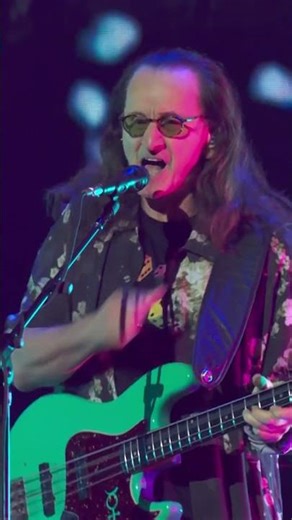 Rush opens the Juno Awards with a surprise performance!