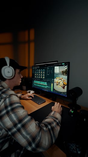 SASHA ROWLEE | DUBAI VIDEOGRAPHER on Instagram: "Sometimes you’re just a few seconds short to match the music. Sometimes you need a track but don’t want to search or pay for another service. Sometimes you need a voice-over but don’t want to record it. With Filmora 15, I solved all of that in one place using AI Extend, built-in music library or AI music generation, and AI voice-over. I used these tools in this edit to fix real workflow problems and speed things up. Try it yourself, link in bio 👆