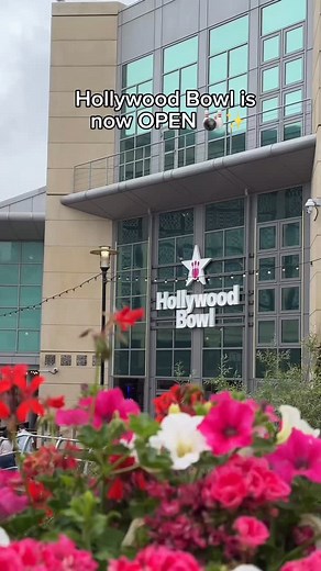 It’s official… Hollywood Bowl is NOW OPEN at The Oracle! 🎳 Time to swap shopping bags for bowling shoes and get your game face on. Who’s coming for a strike? 👀✨ #HollywoodBowl #ReadingThingsToDo #theoracle #BowlingReading | The Oracle