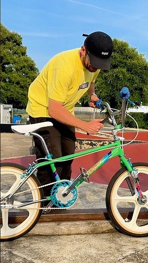 Rebuilding a rare haro bmx at the skatepark!😳☝️ I can’t believe it worked! #bmx #bikes #asmr