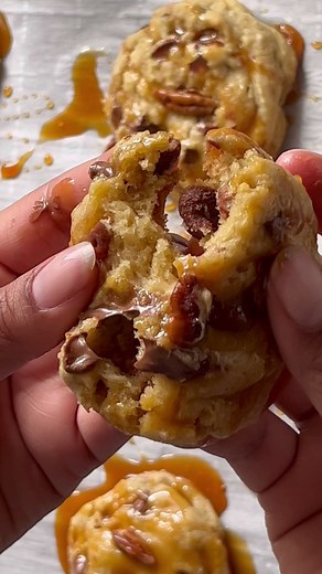 Delicious Turtle Cookies Recipe