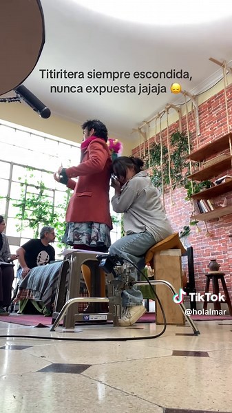 Detrás de cámaras: La titiritera y su grabación