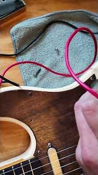 How To Diagnose & Fix Guitar Ground Hum