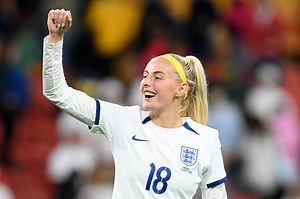 A deep-dive into star Lioness Chloe Kelly's impressive salary