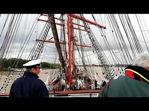 Le time lapse de la manœuvre du Sedov à Bordeaux