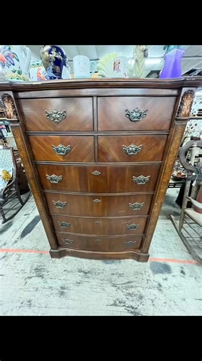 # Antiques # 80,000 Books # Furniture # Glassware # Jewelry # Vintage clothes # Comic Books # LP Records 5360 Hwy 49 South, Hattiesburg, MS 39401 | Gary Perry