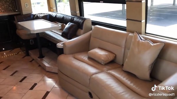 Top 5 Most Luxurious Buses in The World