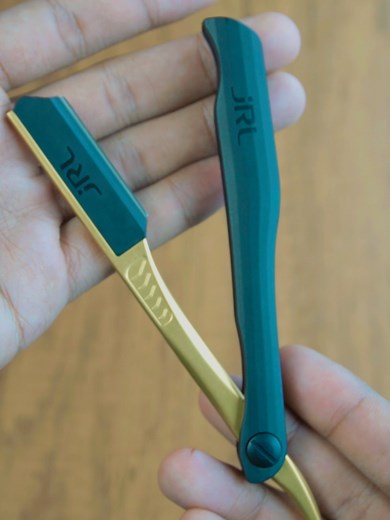 JRL Magnetic Straight Edge Razor for Precise Grooming