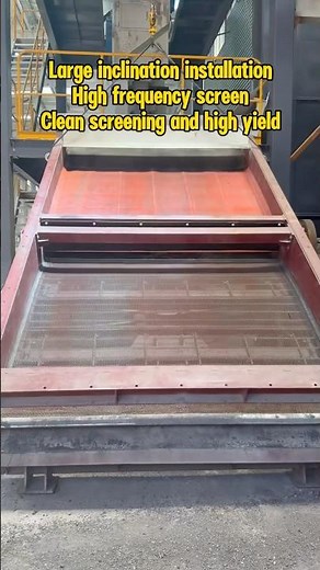 High frequency screen,large output of sand screening #vibratingscreen #screeningmachine #screening