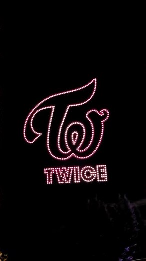『TWICE LOVELYSドローン＆花火ショー』